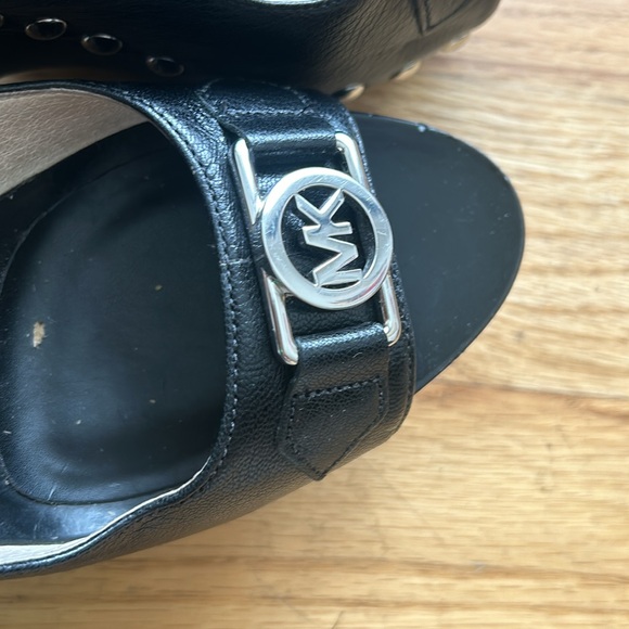 Michael Michael Kors Black genuine leather wood wedge heel platform - Picture 7 of 9